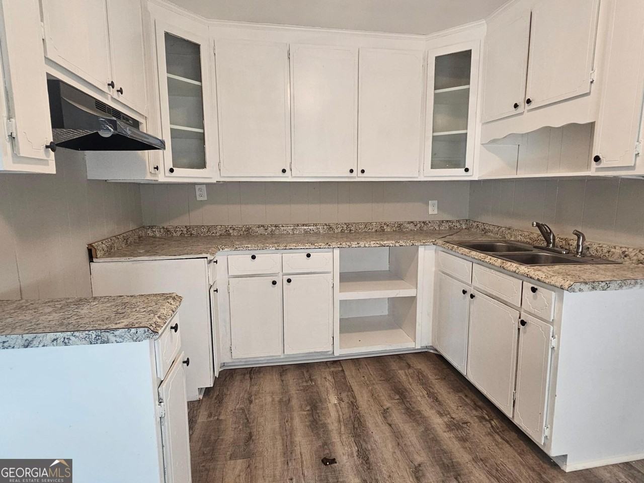 4346 Elkan Ave - Photo 5 of 13