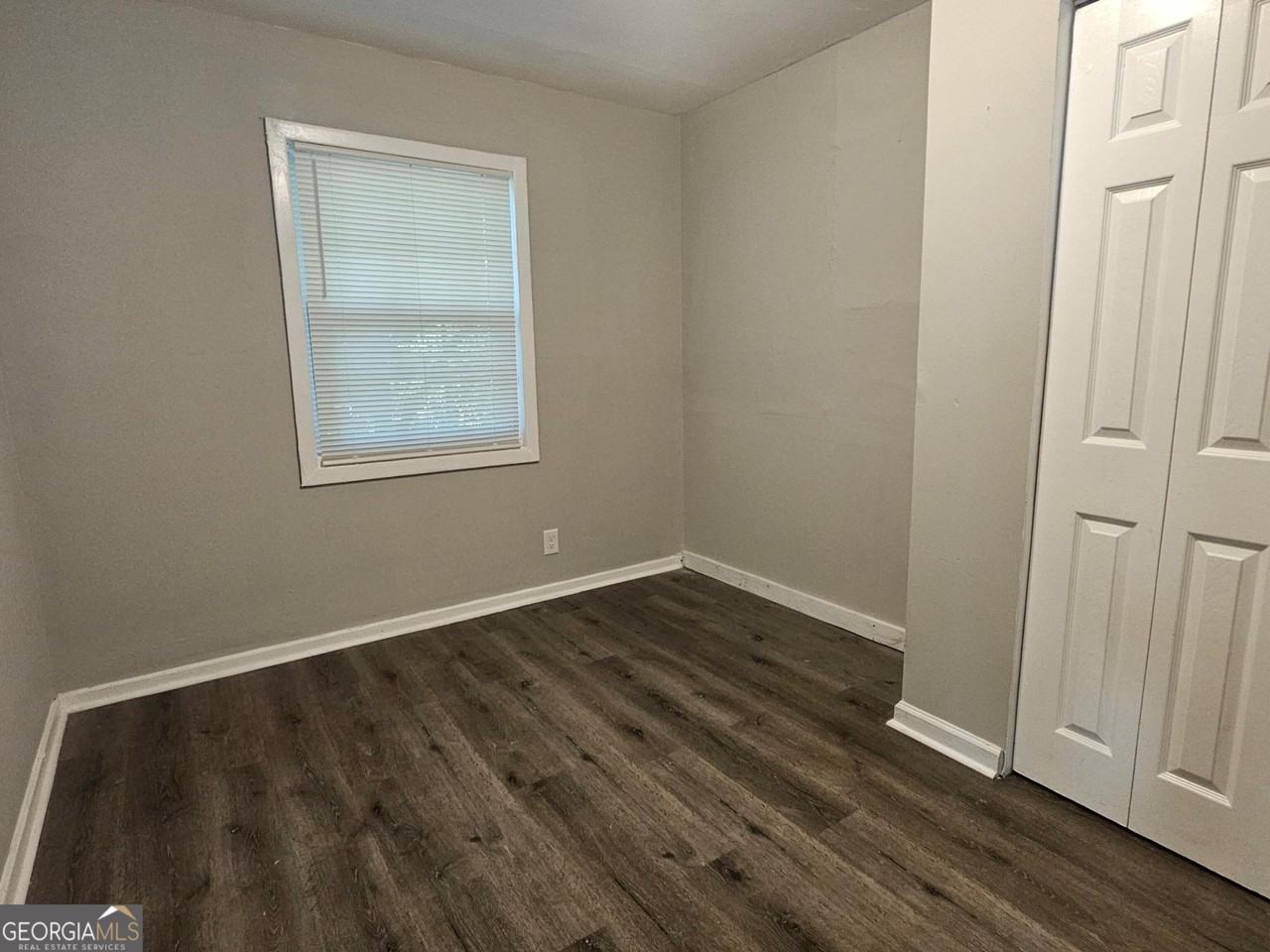 4346 Elkan Ave - Photo 6 of 13