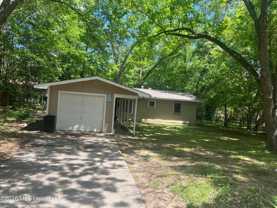 352 Queen Theresa Ln - Photo 1 of 1