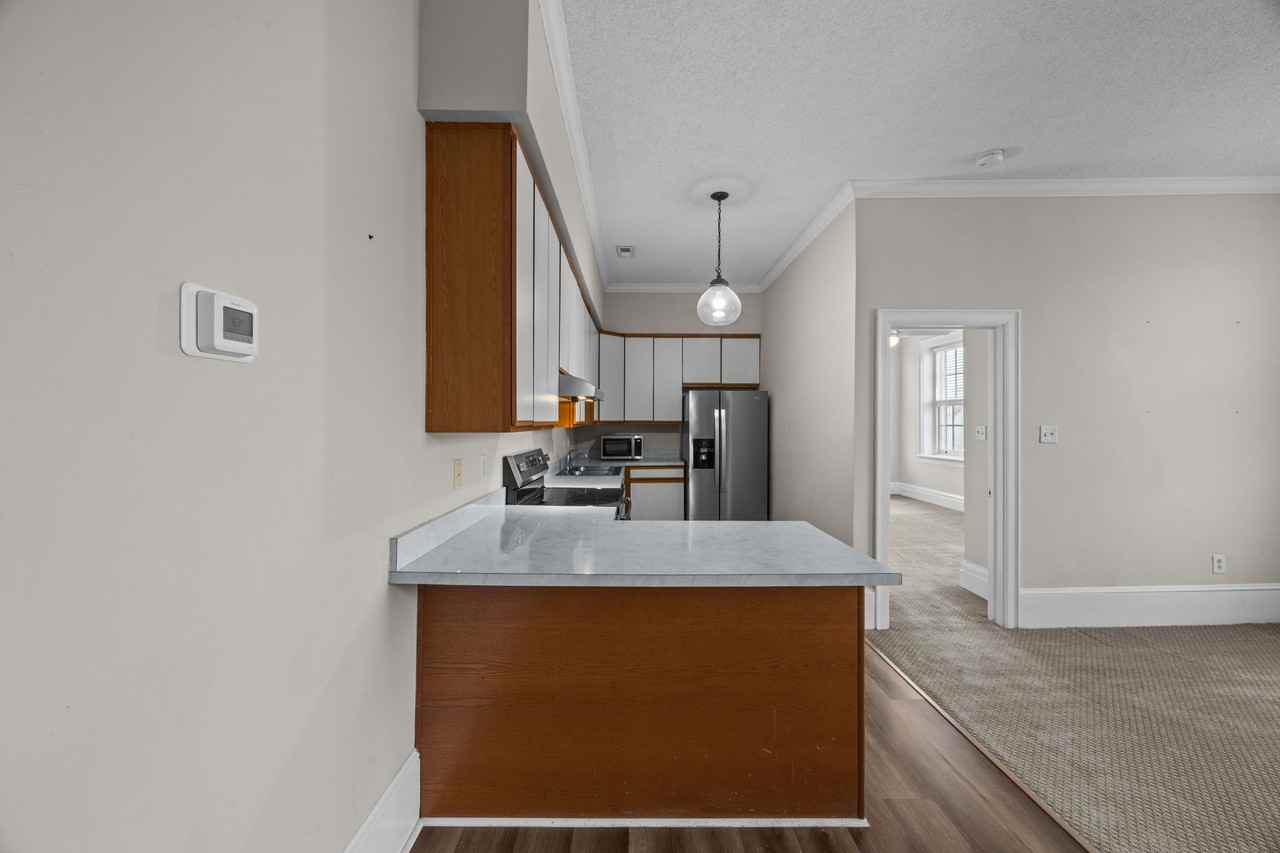 415 Broad St #A - Photo 4 of 23