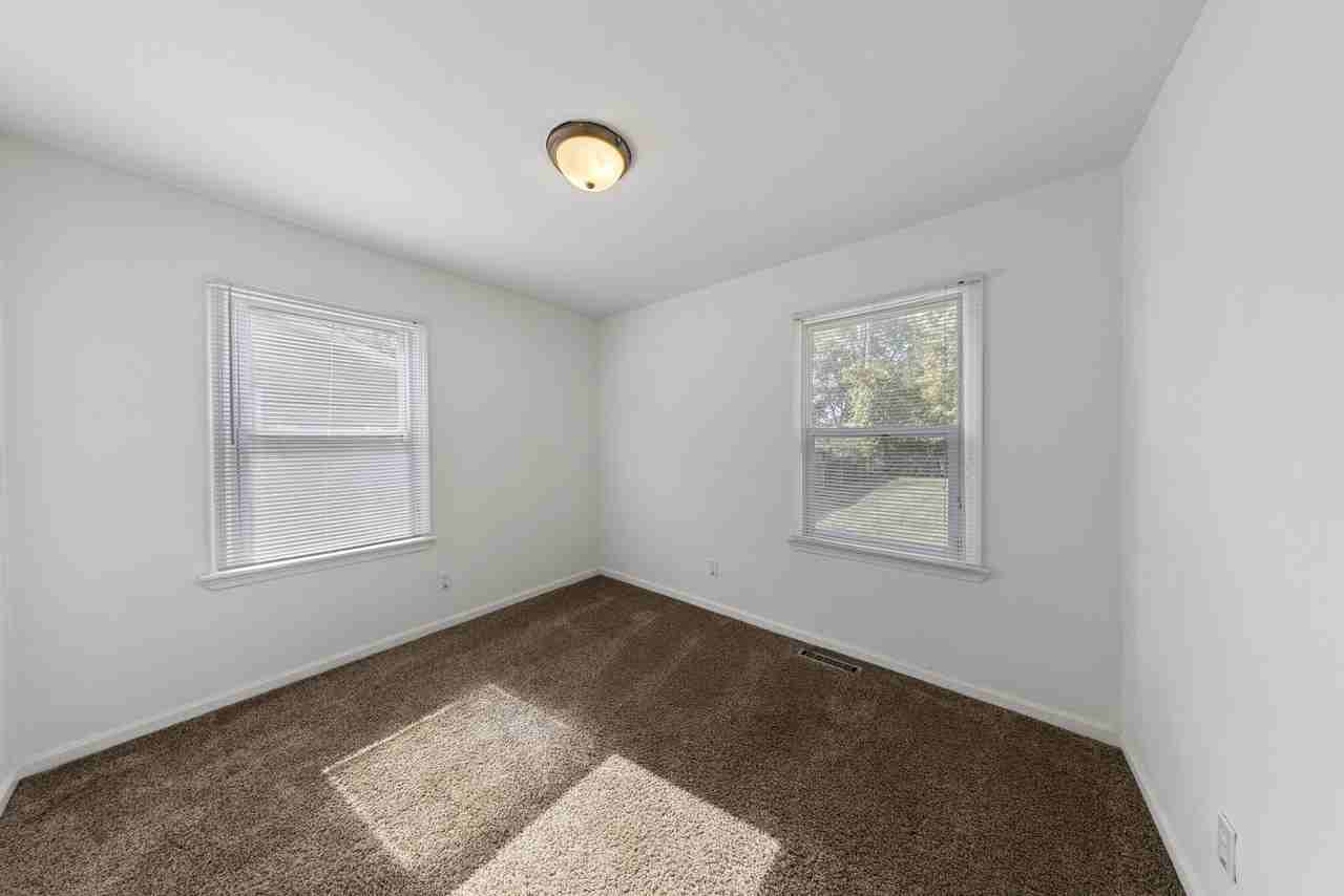 2828 Eleanor St - Photo 6 of 12