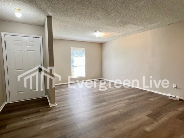 108 Barrow Ct - Photo 2 of 21