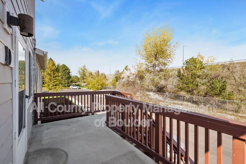 3395 Talisman Ct #D - Photo 3 of 20