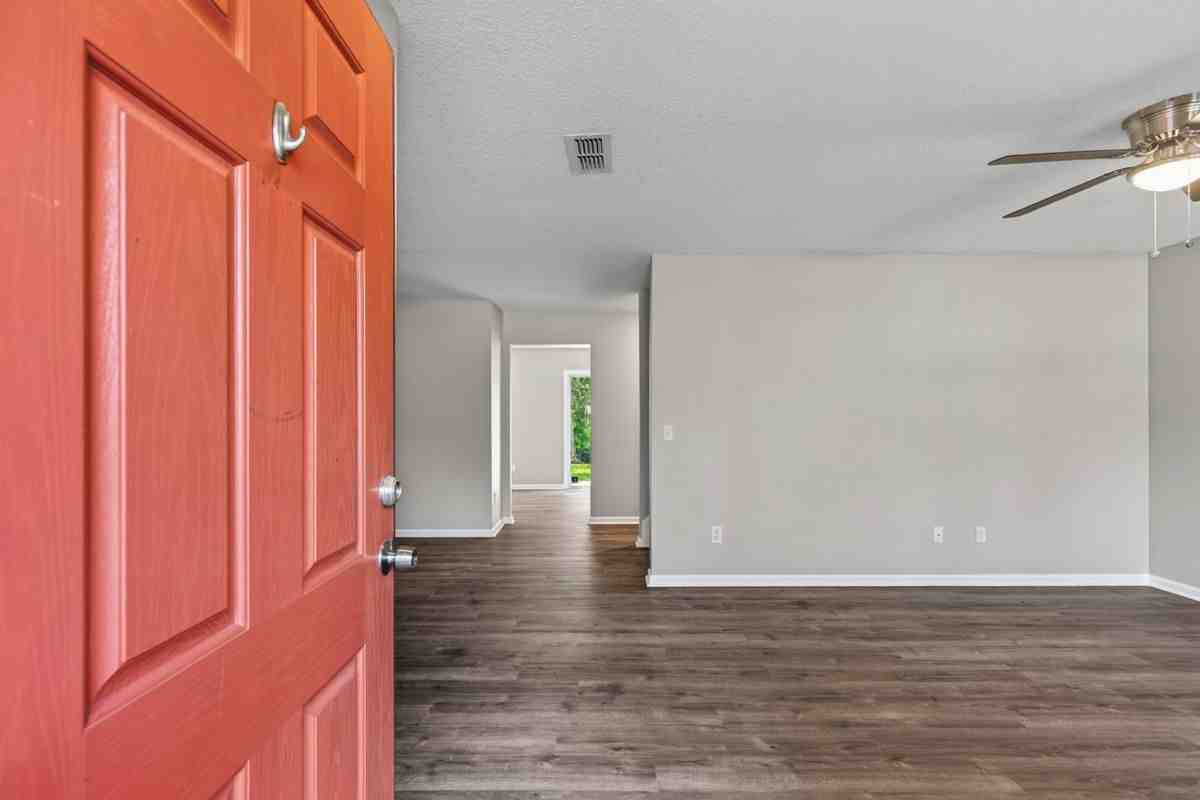 1830 Green Springs Cir Unit C - Photo 4 of 35