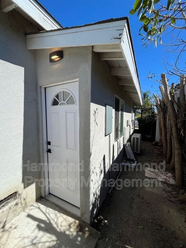 7107 1/2 Claire Ave - Photo 2 of 12