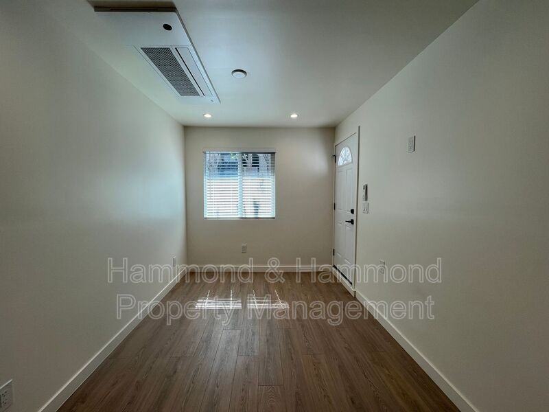 7107 1/2 Claire Ave - Photo 5 of 12