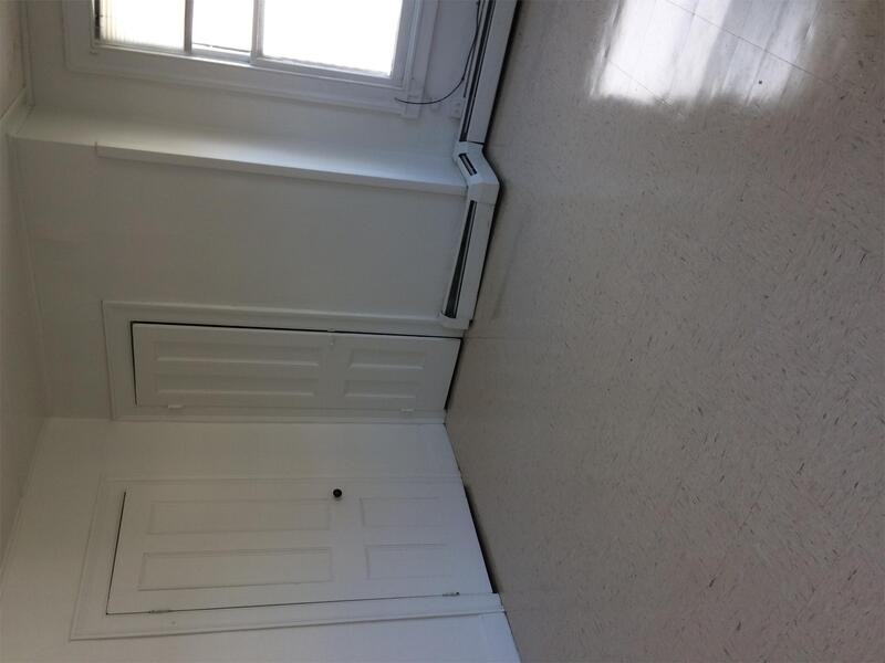 222 Mill St - Photo 4 of 9