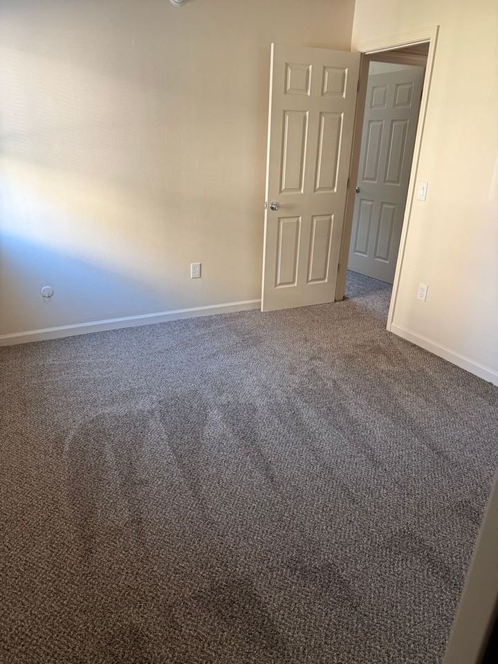 Woodlawn Park Apartments - Photo 7 of 15