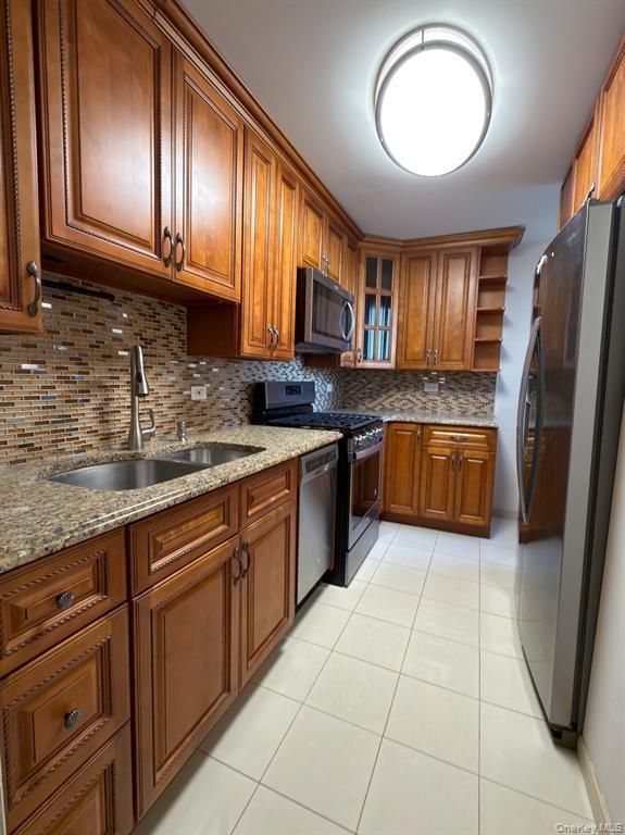 8336 Beverly Rd ##5g - Photo 4 of 19