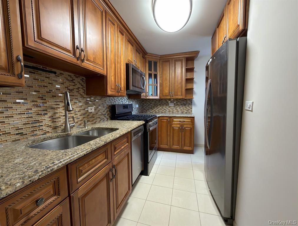8336 Beverly Rd ##5g - Photo 5 of 19
