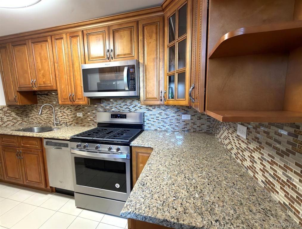 8336 Beverly Rd ##5g - Photo 6 of 19