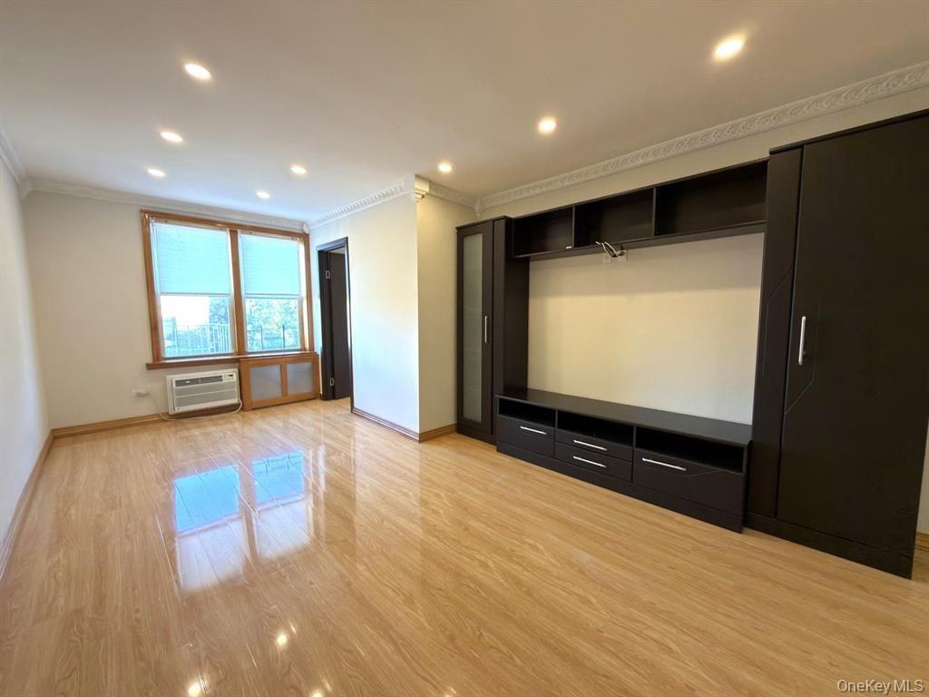 8336 Beverly Rd ##5g - Photo 7 of 19