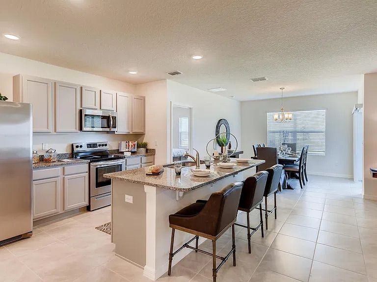 452 Chance Ave - Photo 2 of 11