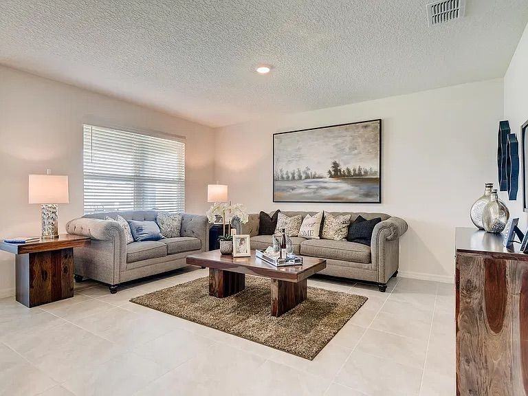 452 Chance Ave - Photo 6 of 11