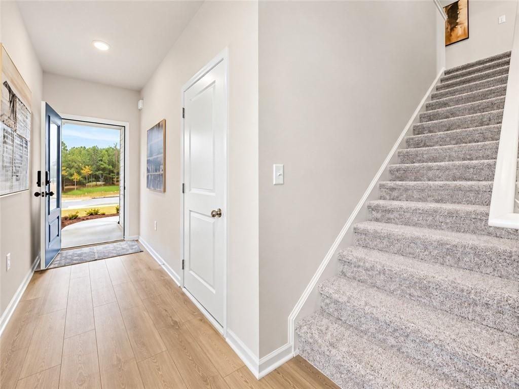 1110 Edinberg Dr - Photo 3 of 14