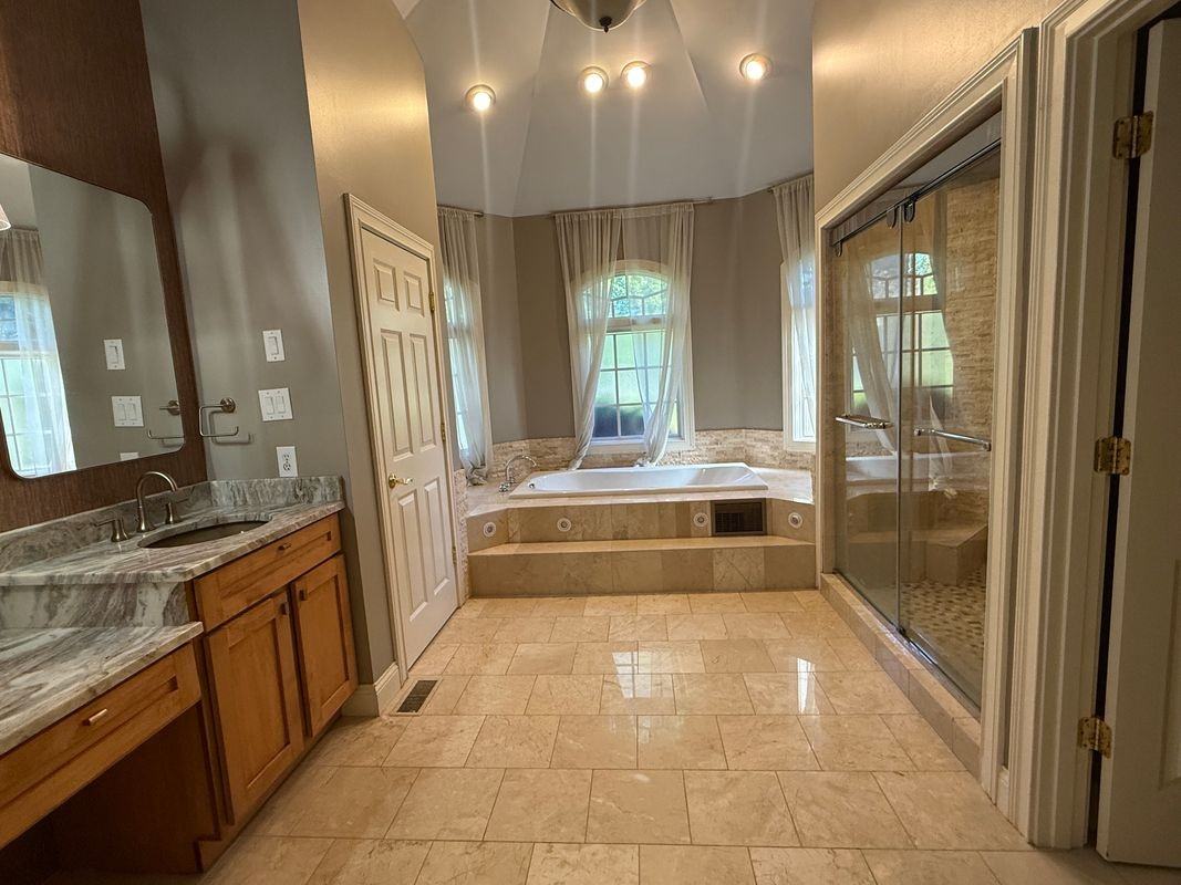 4729 Raynor Ct - Photo 3 of 16