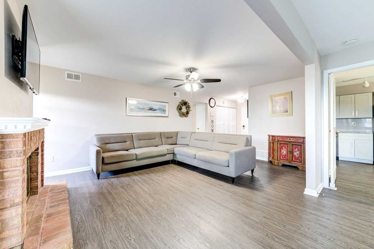 14471 Bantry Ln - Photo 5 of 26