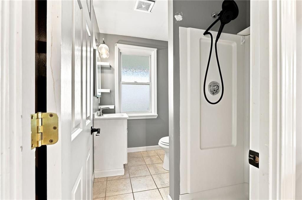 884 River Ave ##2 - Photo 5 of 10
