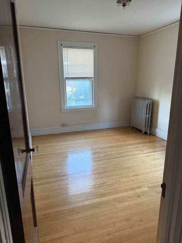 191 Standish St - Photo 3 of 6