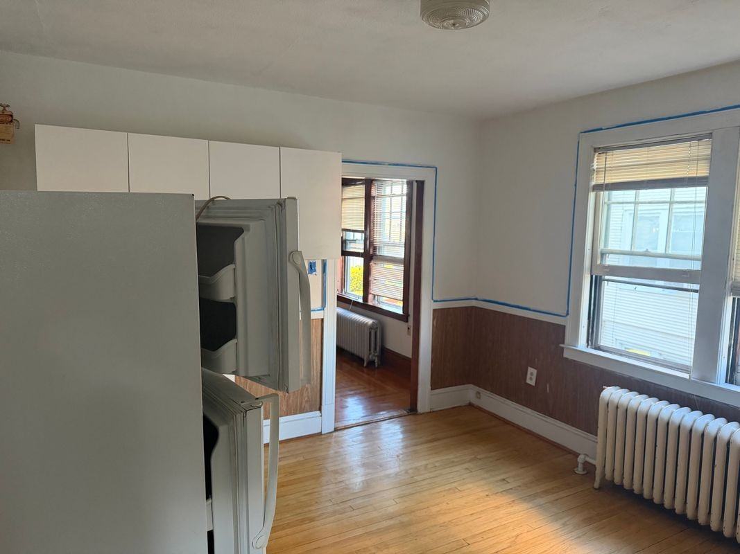 191 Standish St - Photo 4 of 6