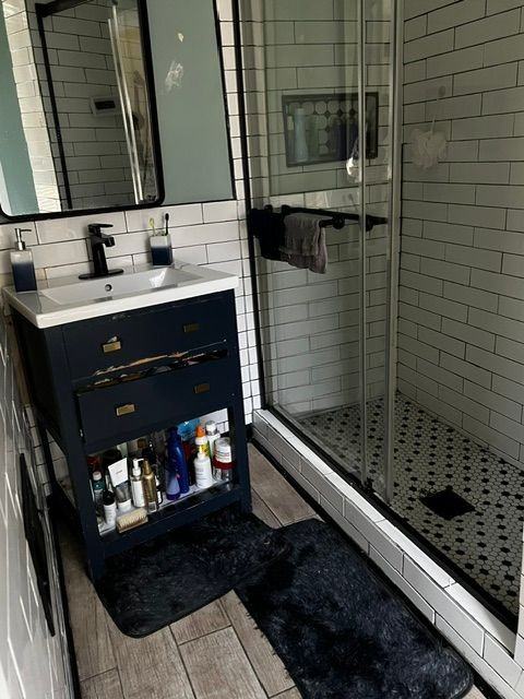 407 Atlantic St - Photo 2 of 3