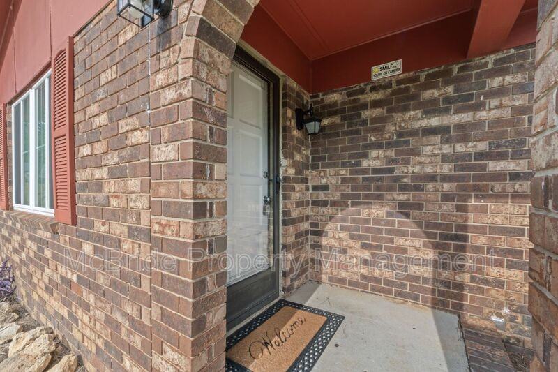 2325 Cadden Rd - Photo 5 of 27