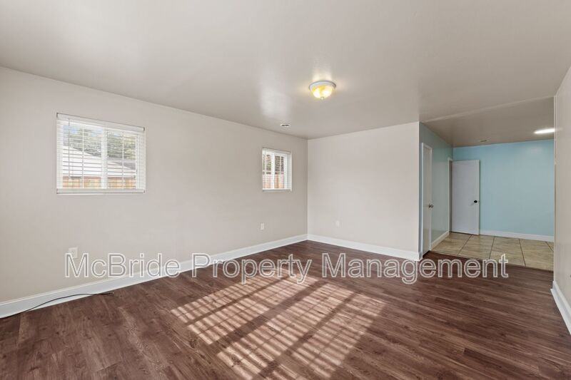 2325 Cadden Rd - Photo 7 of 27