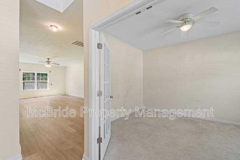3237 Riverstone Dr - Photo 5 of 45