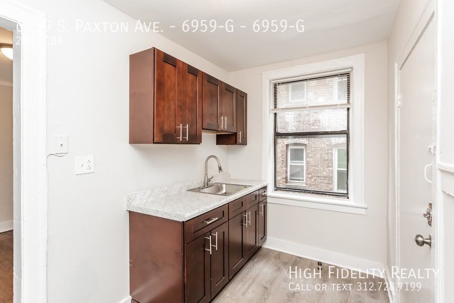 6959 S Paxton Ave #6959G - Photo 5 of 11