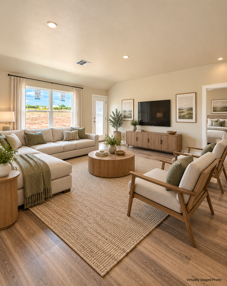 1627 Highland Loop - Photo 3 of 12
