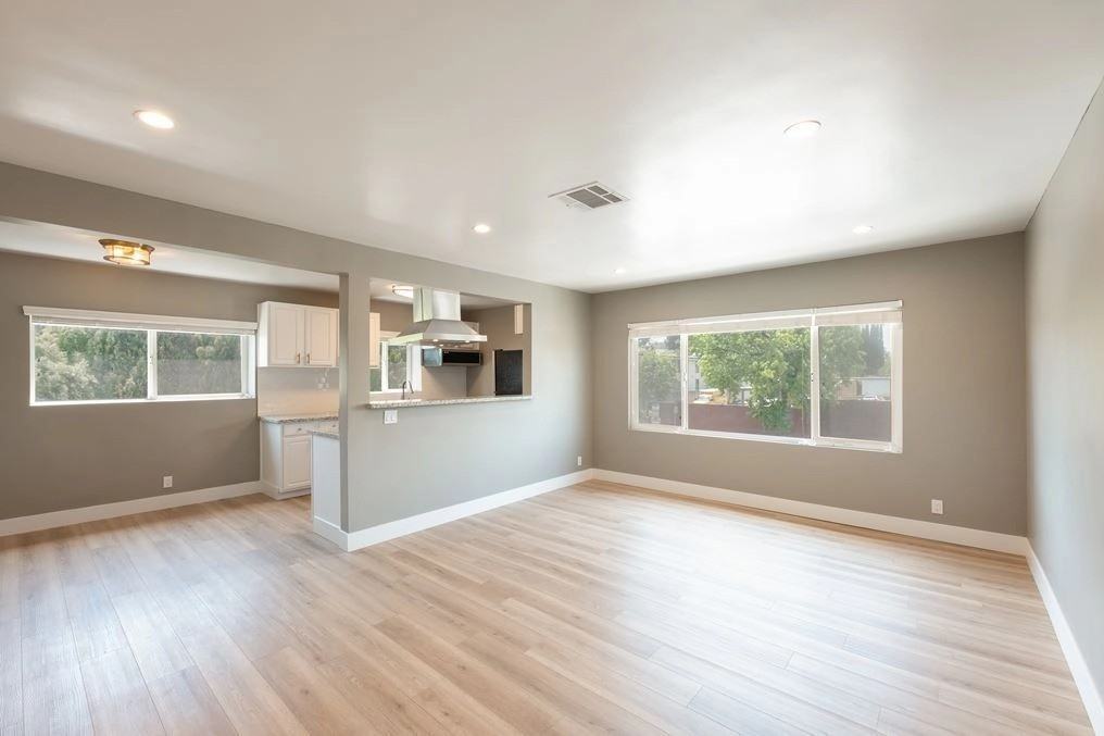 14857 Hartsook Apartments - Photo 5 of 48