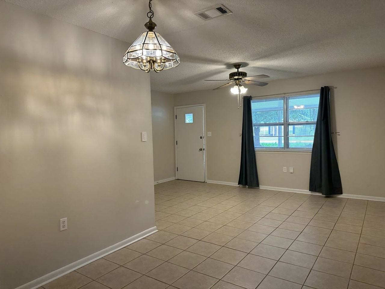 2121 Oriole St - Photo 5 of 12