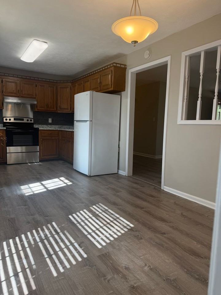 400 W University Pkwy - Photo 4 of 13