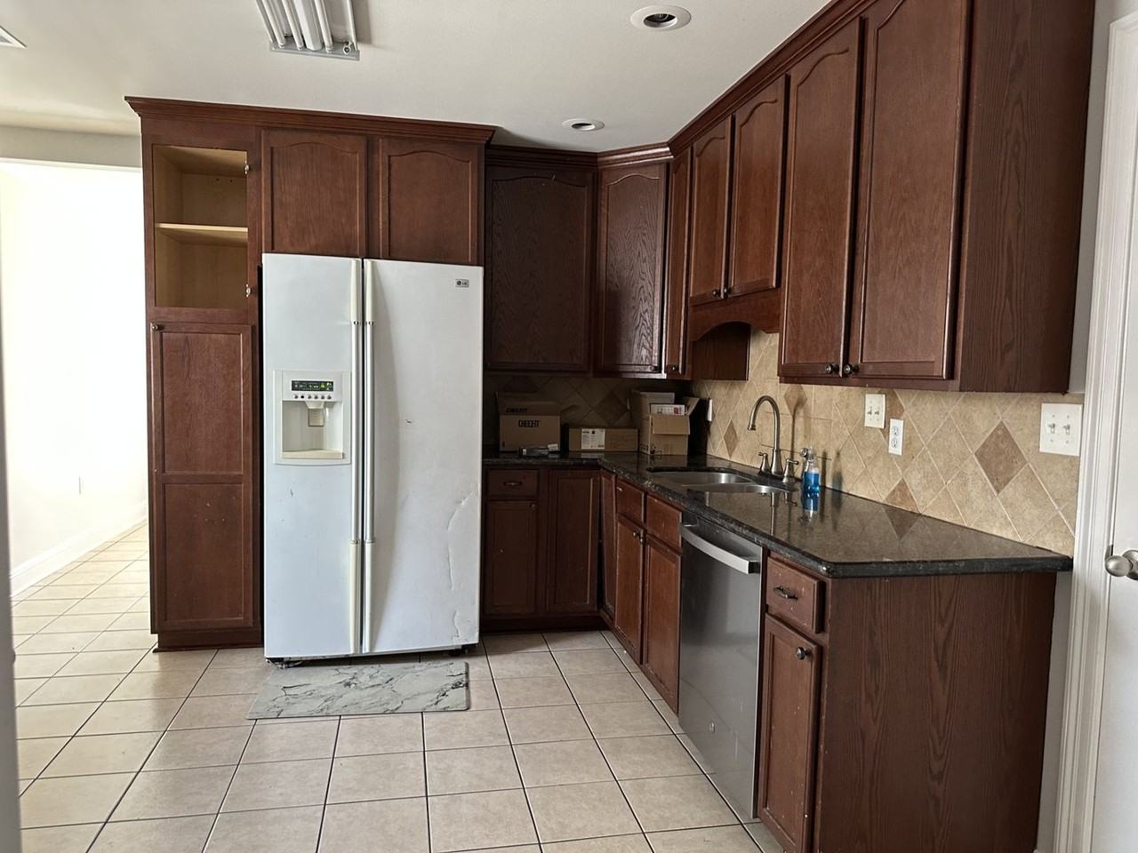 228 Martin Ln - Photo 5 of 12
