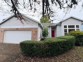 17958 Sw Farwest Ln - Photo 1 of 1