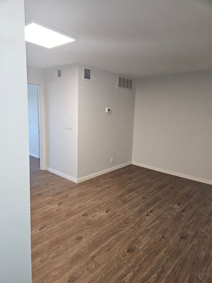 Georgia Regency Senior Apartments - Photo 6 of 14