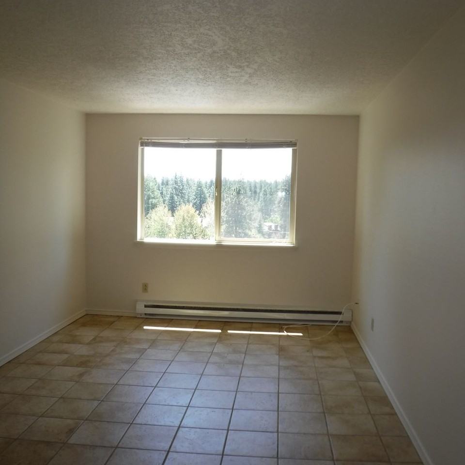1529 Nw Portland Ave #A - Photo 5 of 13