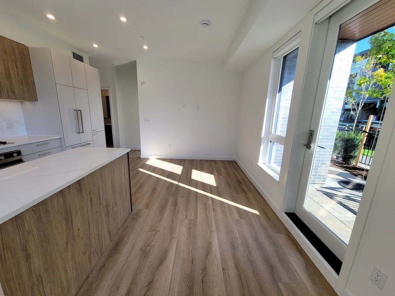 601 Rochester Avenue - Photo 3 of 17