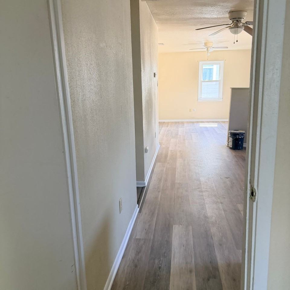 901 S 19th St - Photo 5 of 12