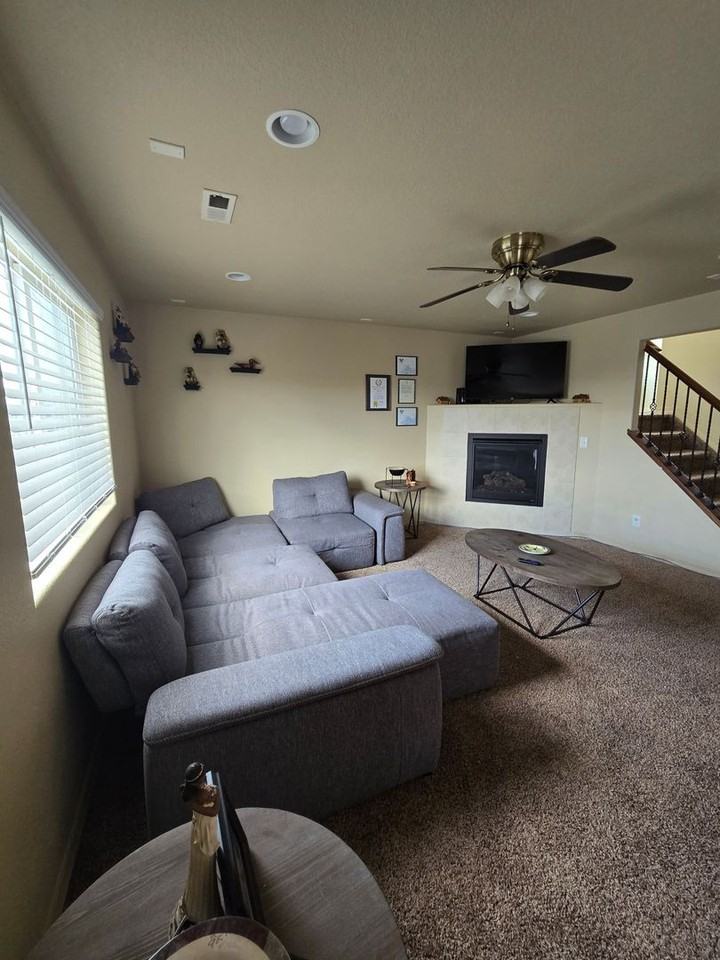 7663 Manistique Dr - Photo 4 of 14