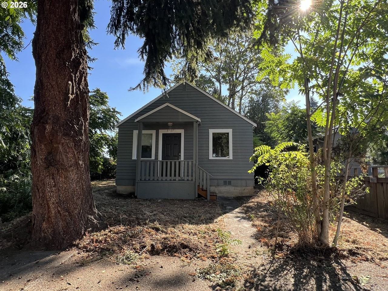 3407 Grand Blvd - Photo 2 of 12