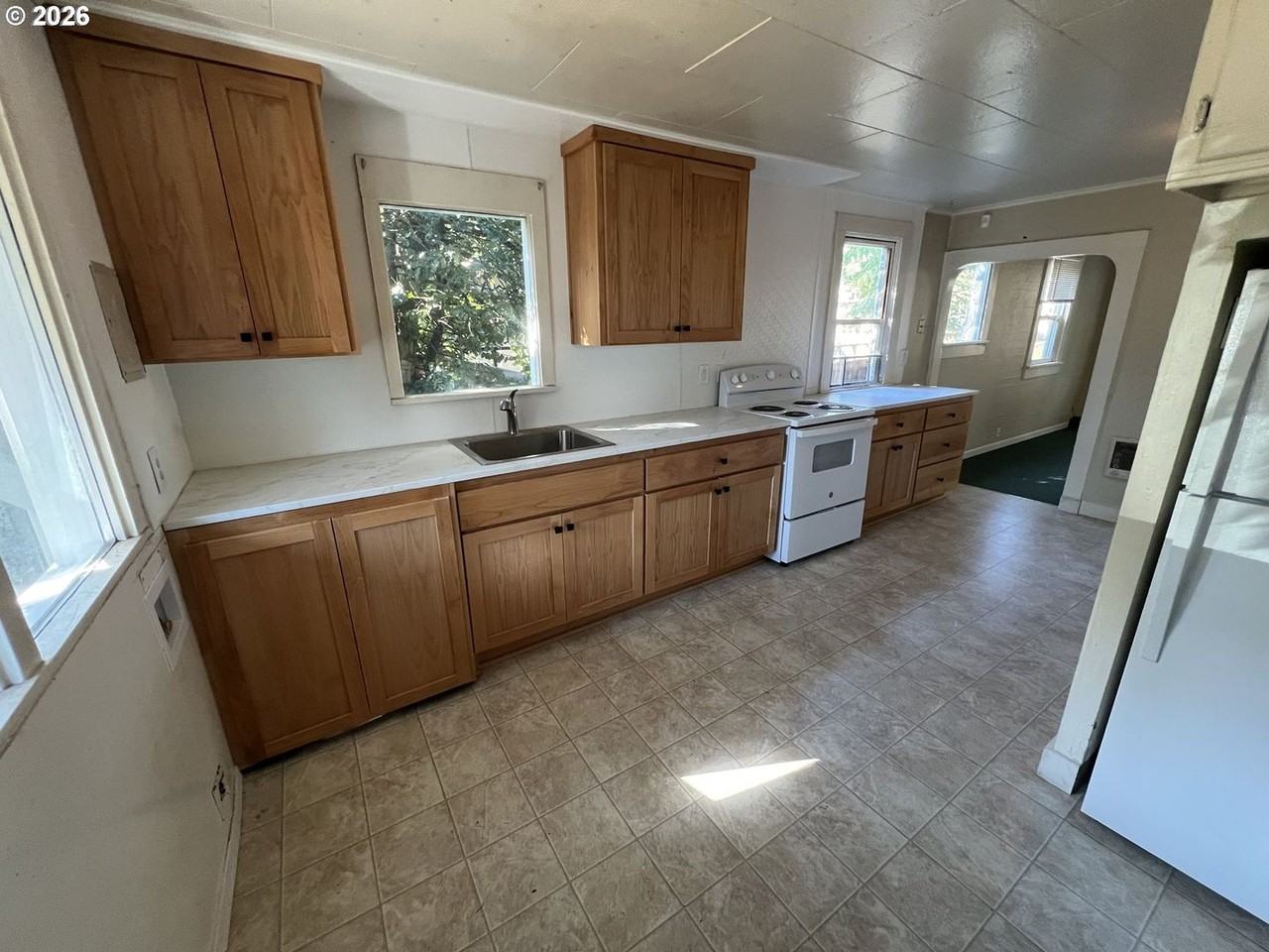 3407 Grand Blvd - Photo 7 of 12