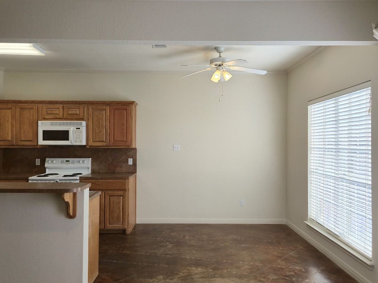 4000 Clydesdale Way - Photo 4 of 13