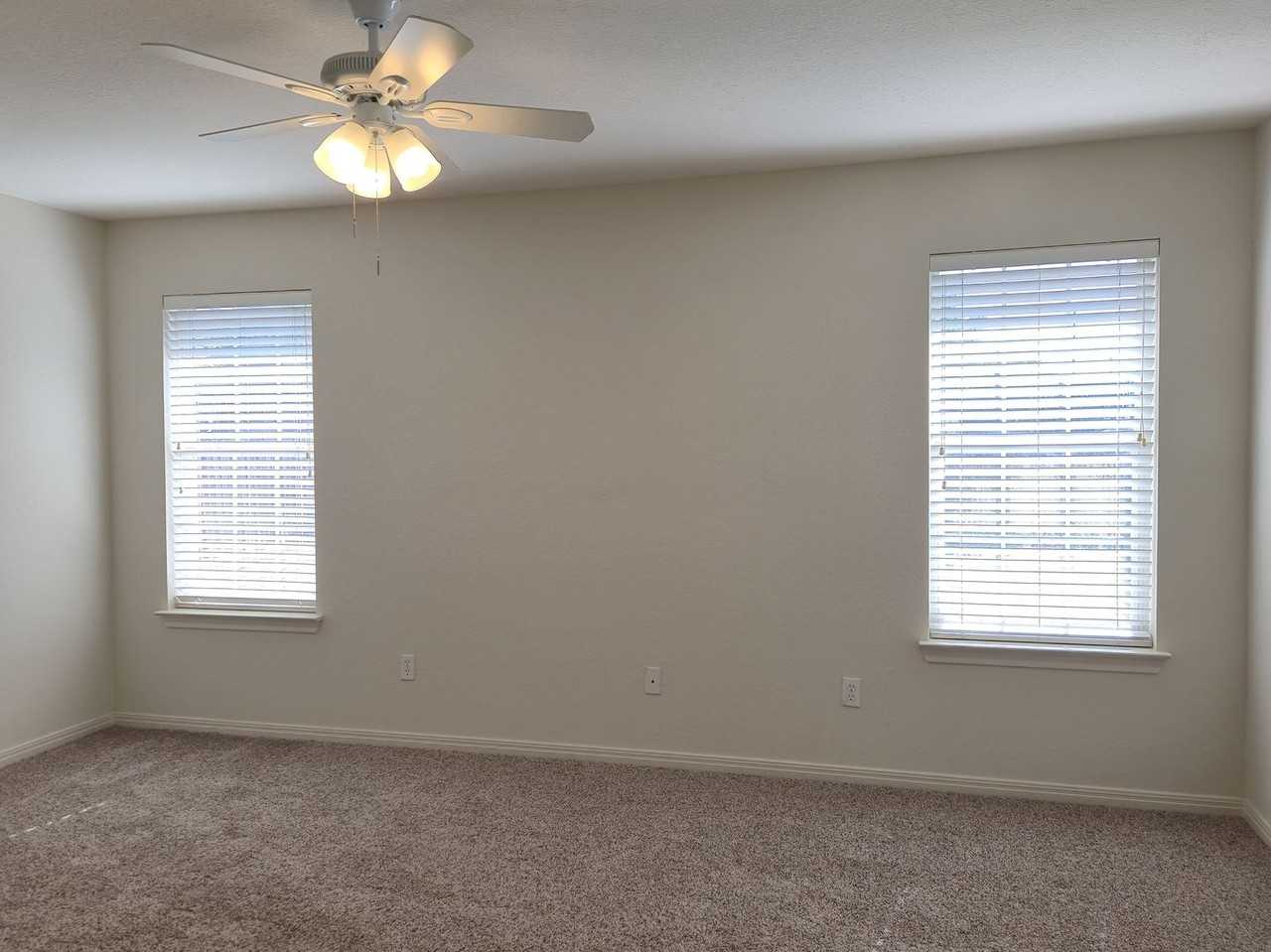 4000 Clydesdale Way - Photo 6 of 13
