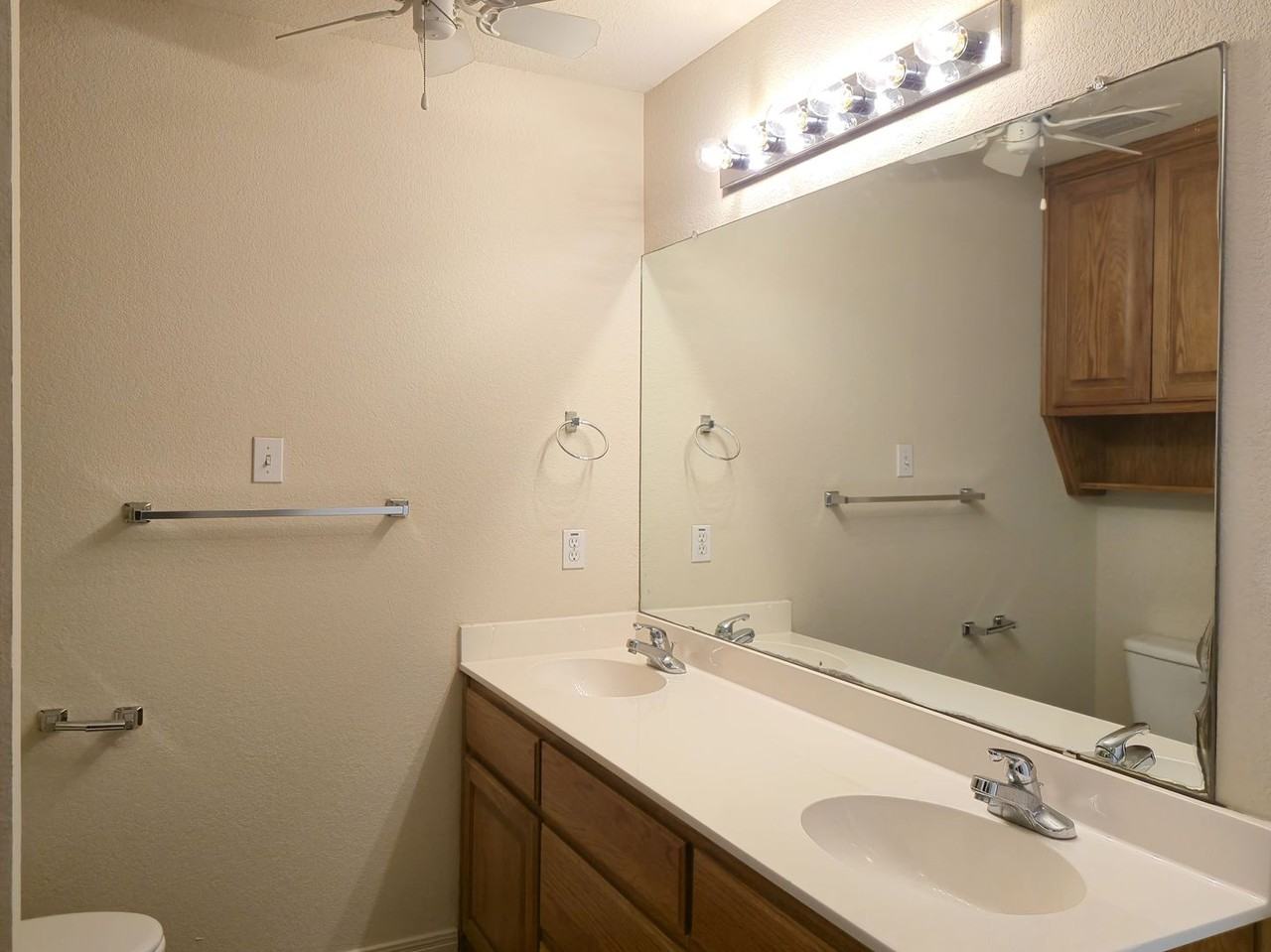 4000 Clydesdale Way - Photo 7 of 13