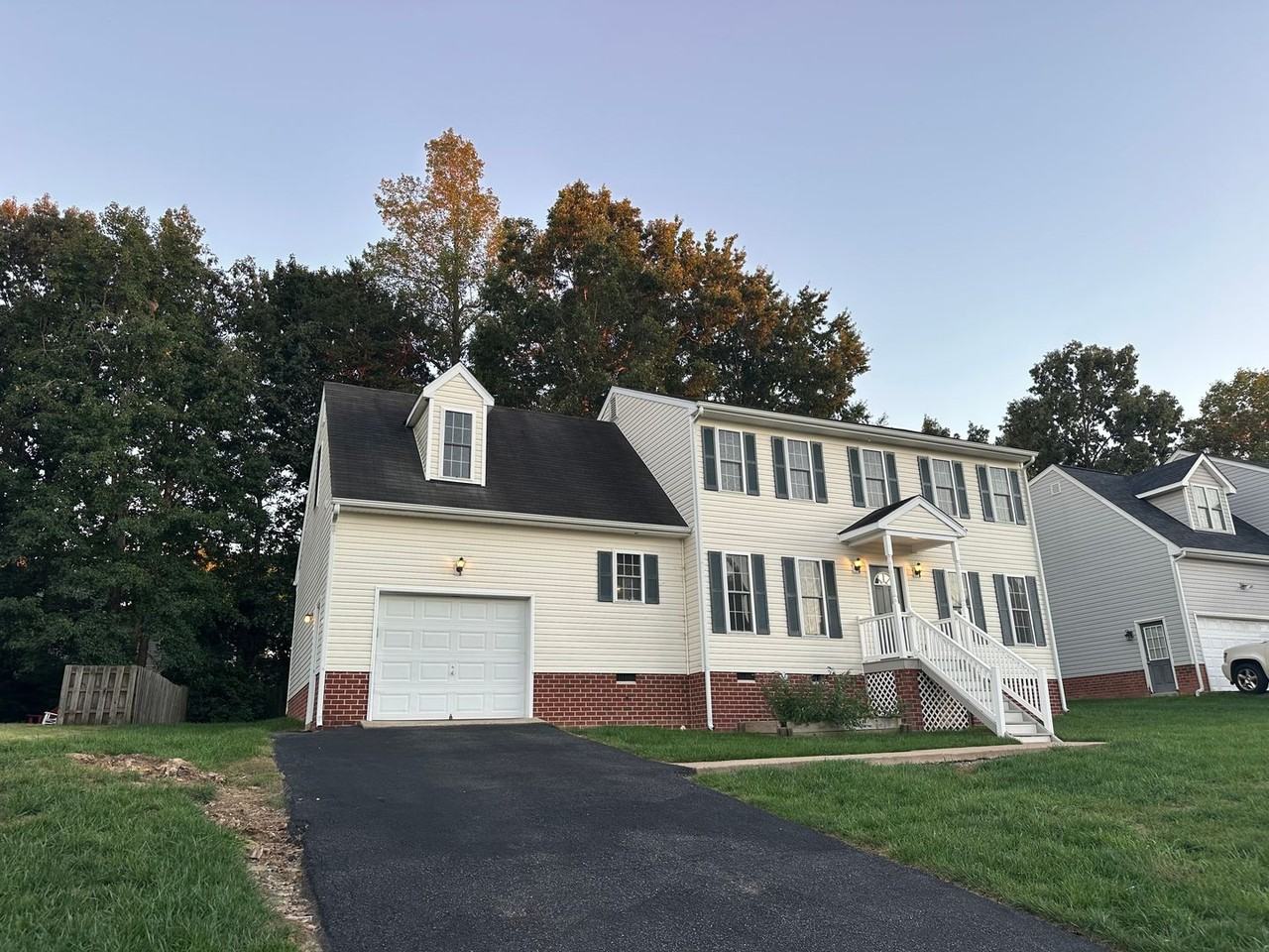 15607 Winding Ash Dr - Photo 3 of 7