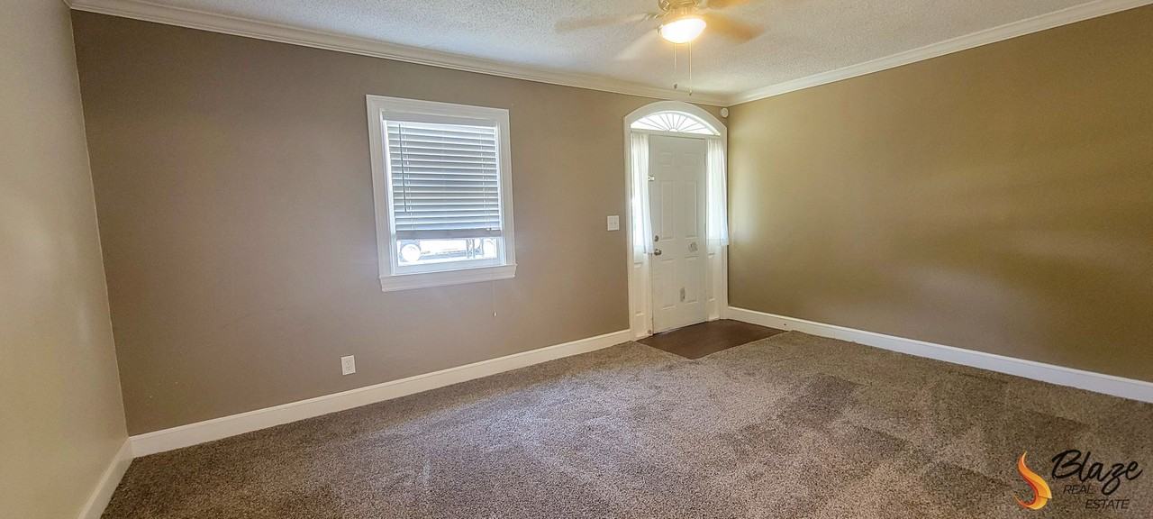 828 S Florida St - Photo 3 of 17