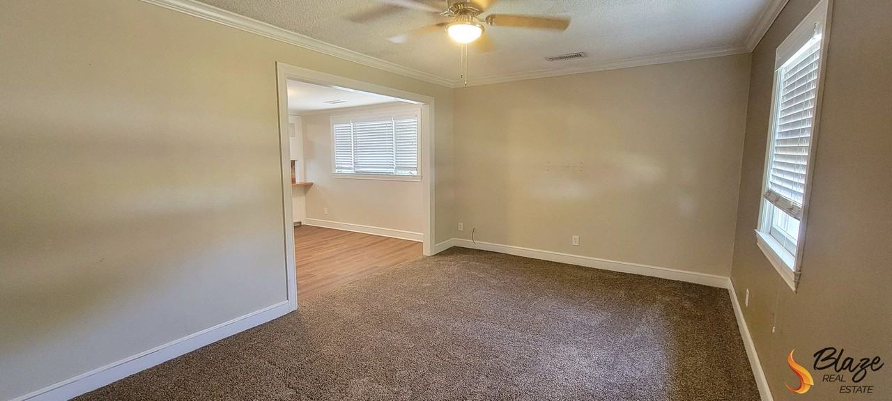 828 S Florida St - Photo 4 of 17