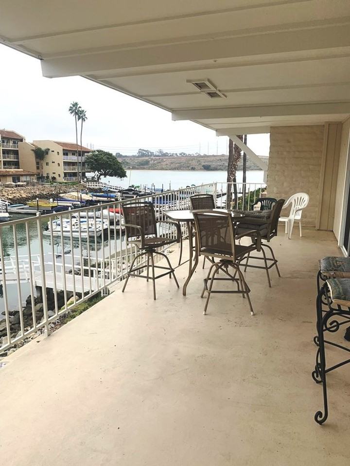 4517 Cove Dr #2 - Photo 3 of 15
