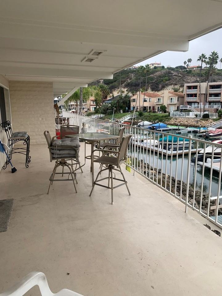 4517 Cove Dr #2 - Photo 4 of 15